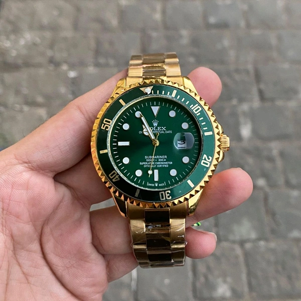 Analog Submariner High Quality Quartz Movement Collection With High Quality Strap Best finishing Body & Case