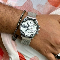 Delton Analog Quartz Movement Collection With High Quality Strap Best finishing Body & Case - White