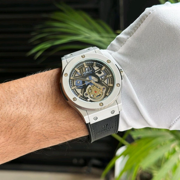 Most Demanded Analog Quartz Movement Collection With High Quality Strap Best finishing Body & Case