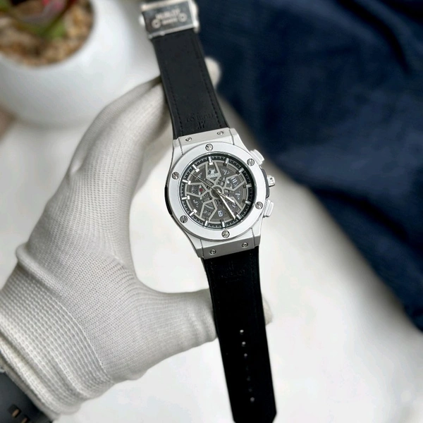 Most Demanded Budget Analog Quartz Movement Watch With High Quality Strap Best finishing Body & Case