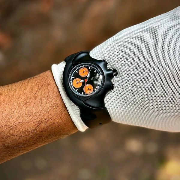 New Unique High Quality Analog Quartz Movement Watch With High Quality Strap Best finishing Body & Case