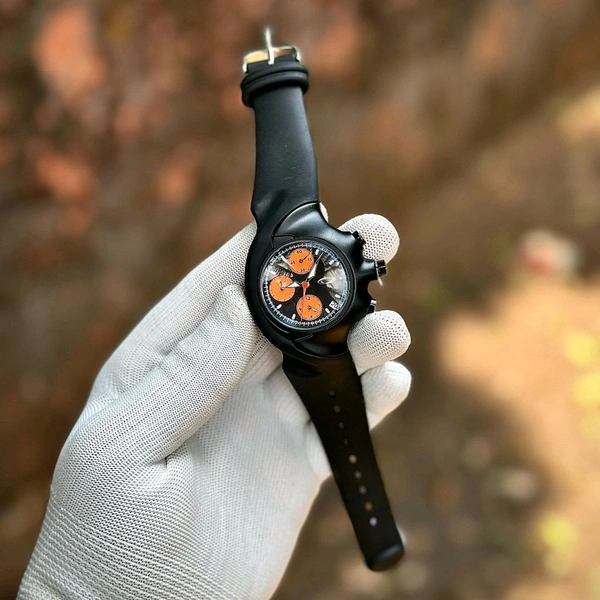 New Unique High Quality Analog Quartz Movement Watch With High Quality Strap Best finishing Body & Case