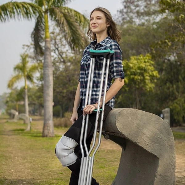 TYNOR AUXILIARY CRUTCH, SILVER, 1 PAIR - L