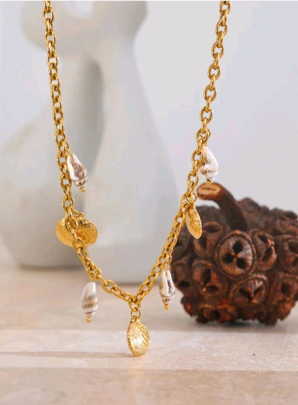 Anti Tarnish 18k Gold Plated Stainless Stetment Nacklace