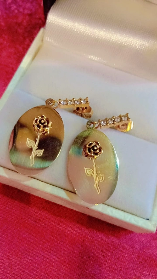 Anti Tarnish Gold Plated Rose Flower Diamond Statement Earing