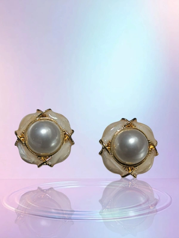 Gold Tone Pearl Studs