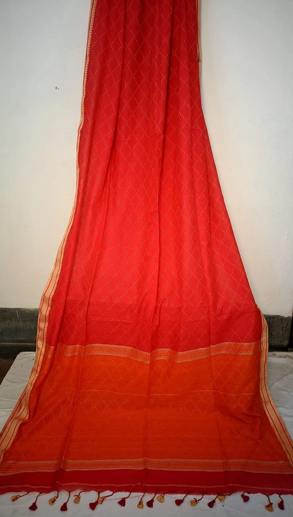 SKU0251 : Pure  Cotton Saree – Handwoven, Lightweight & Breathable Fabric | Katki and Ikat Design - Dual Tone, Dry Wash Only, Yes