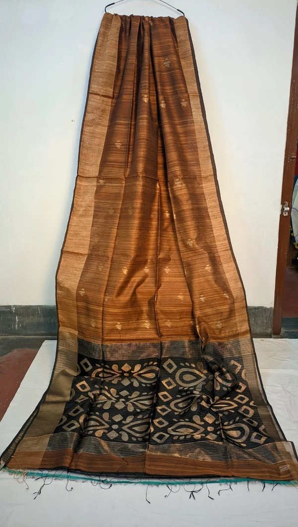 SKU0219 : Elegant Pure Resham Silk Saree – Traditional Handwoven Ethnic Wear - Brown, Zari Work, Dry Clean Only, Yes