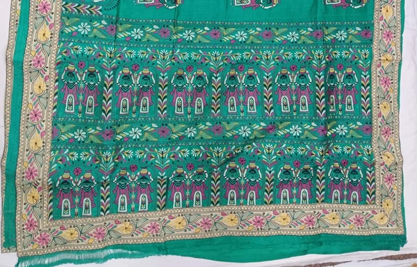 SKU0944 : Elegant Pure Silk Saree – Machine Woven | Embroidery - Dry Clean Only, Yes