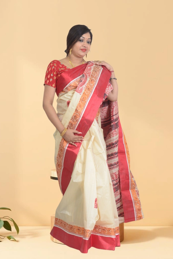 SKU0612 : Traditional Bengal Garad Silk Saree – Pure Handwoven Elegance Shape - Normal Length 6.3 mtr Plus, Offwhite, Plain / Solid, Dry Clean Only, Yes