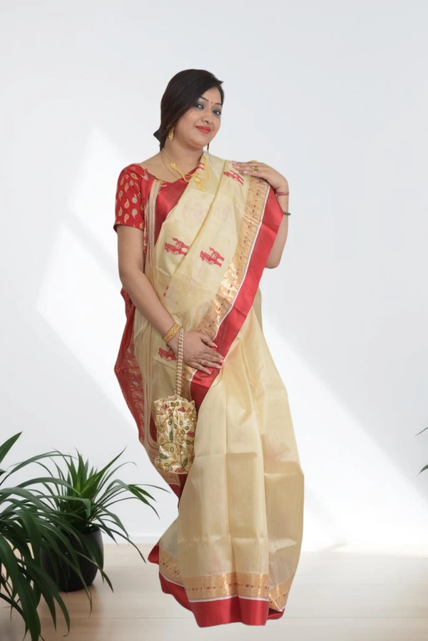 SKU0613 : Traditional Bengal Garad Silk Saree – Pure Handwoven Elegance - Normal Length 6.3 mtr Plus, Offwhite, Plain / Solid, Dry Clean Only, Yes