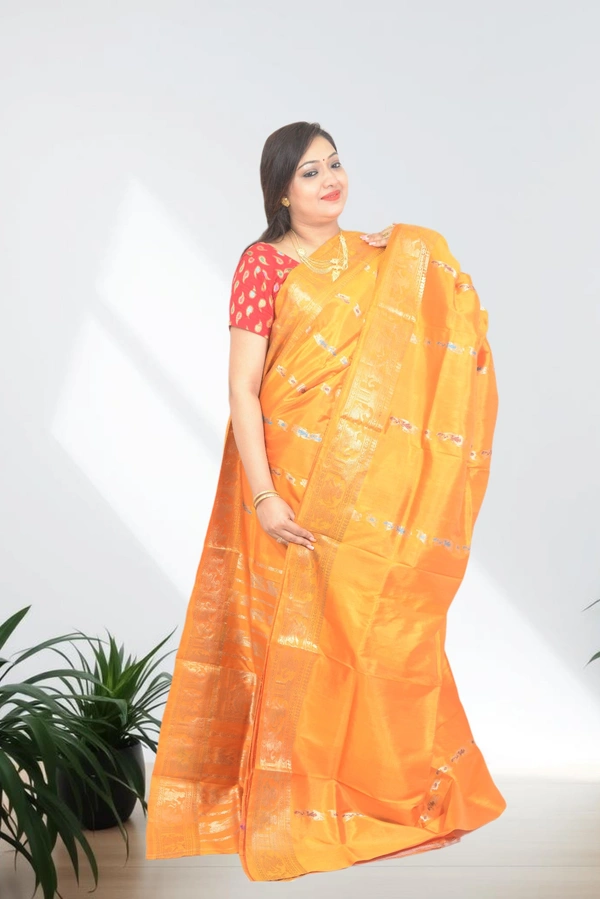 SKU0587 : Traditional Bengal Garad Silk Saree – Pure Handwoven Elegance | Swarnachari - Normal Length 6.3 mtr Plus, Orange, Zari Work, Dry Clean Only, Yes