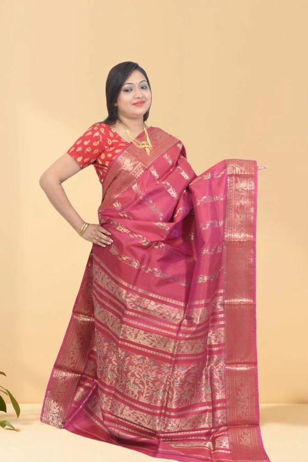 SKU0589 : Traditional Bengal Garad Silk Saree – Pure Handwoven Elegance | Swarnachari - Normal Length 6.3 mtr Plus, Rani, Zari Work, Dry Clean Only, Yes