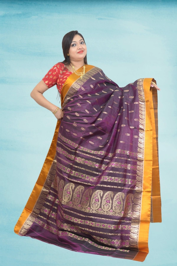 SKU0596 : Traditional Bengal Garad Silk Saree – Pure Handwoven Elegance | Swarnachari - Normal Length 6.3 mtr Plus, Violet, Zari Work, Dry Clean Only, Yes