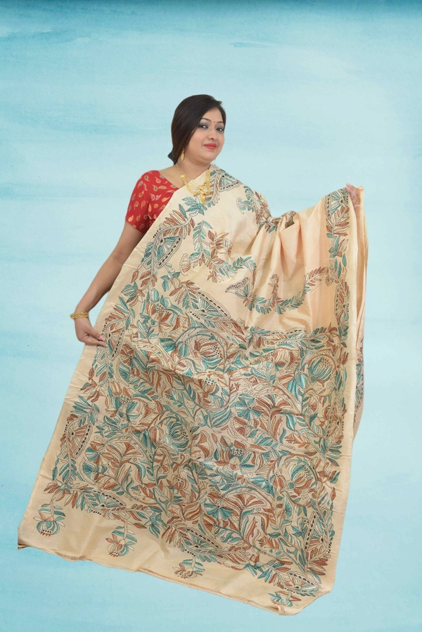 SKU0606 : Pure Silk Kantha Stitch Saree – Handcrafted Bengal Heritage - Normal Length 6.3 mtr Plus, Cream, Kantha Stitch, Dry Clean Only, Yes