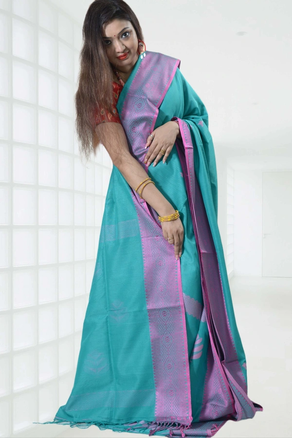 SKU0391 : Pure Khadi Cotton Saree – Handwoven, Lightweight & Breathable Fabric  - Normal Length 6.3 mtr Plus, Green, Buti / Booti, Hand Wash, Yes