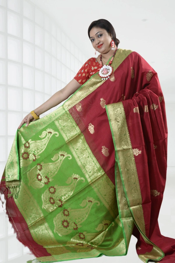 SKU0397  : Elegant Poly Cotton Saree – Lightweight & Comfortable Daily Wear  - Normal Length 6.3 mtr Plus, Maroon, Buti / Booti, Dry Clean Only, Yes
