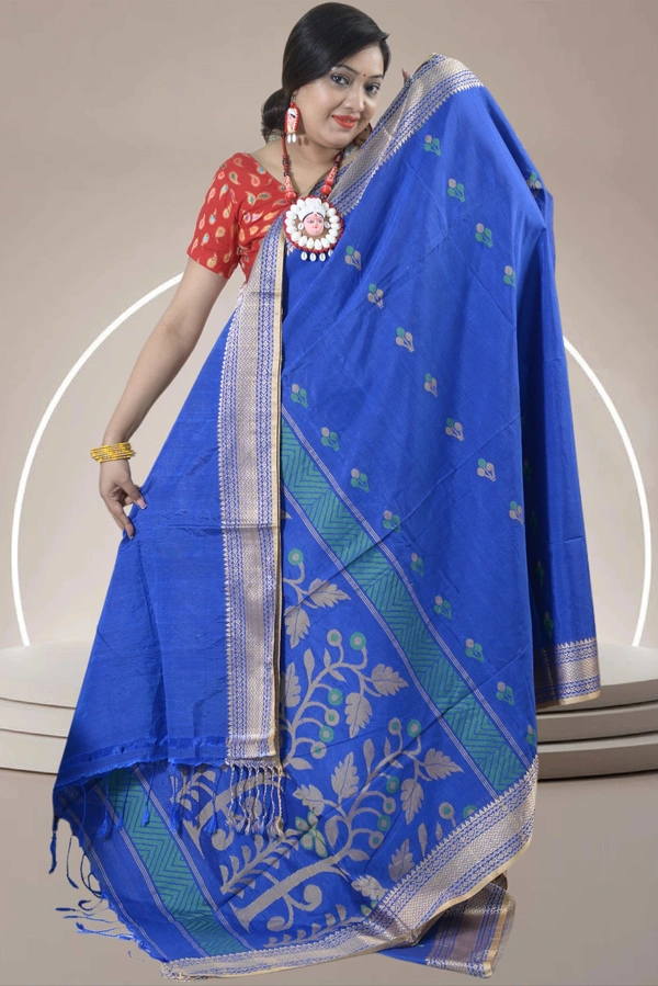 SKU0400 : Elegant Poly Cotton Saree – Lightweight & Comfortable Daily Wear - Normal Length 6.3 mtr Plus, Blue, Buti / Booti, Dry Clean Only, Yes