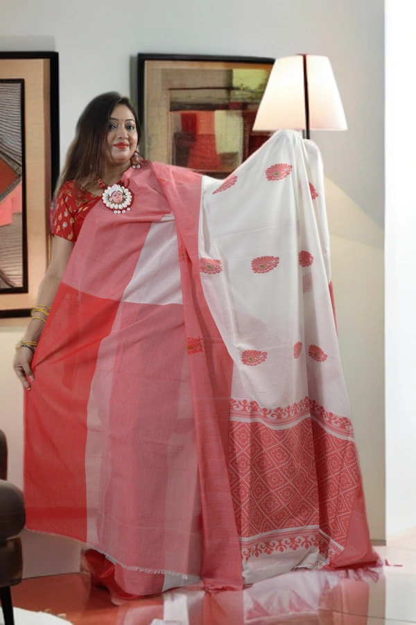 SKU0383 : Pure Khadi Cotton Saree – Handwoven, Lightweight & Breathable Fabric  - Normal Length 6.3 mtr Plus, White, Buti / Booti, Hand Wash, Yes