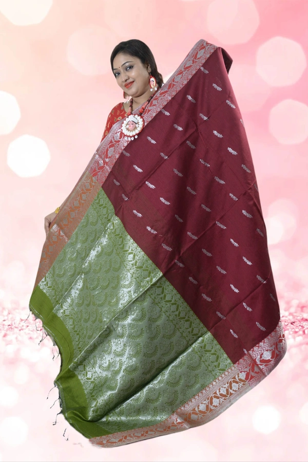 SKU0401 : Elegant Poly Cotton Saree – Lightweight & Comfortable Daily Wear   Shape  - Normal Length 6.3 mtr Plus, Maroon, Buti / Booti, Dry Clean Only, Yes