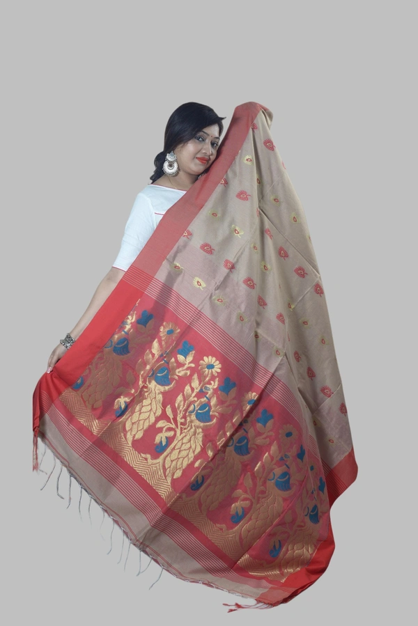 SKU0421 : Elegant Poly Cotton Saree – Lightweight & Comfortable Daily Wear  - Normal Length 6.3 mtr Plus, Biscuit, Buti / Booti, Dry Clean Only, Yes