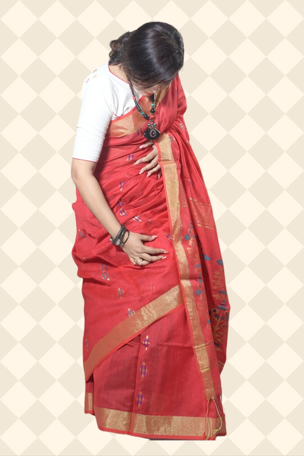 SKU0423 :  Elegant Poly Cotton Saree – Lightweight & Comfortable Daily Wear  - Normal Length 6.3 mtr Plus, Red, Buti / Booti, Dry Clean Only, Yes