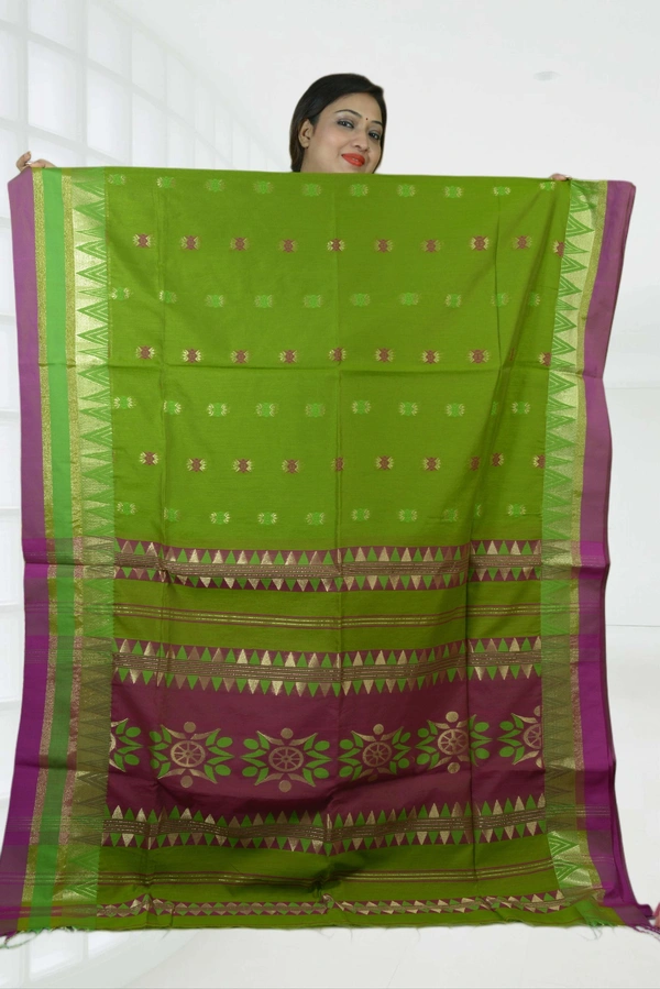SKU0430 :  Elegant Poly Cotton Saree – Lightweight & Comfortable Daily Wear  - Normal Length 6.3 mtr Plus, Green, Buti / Booti, Dry Clean Only, Yes