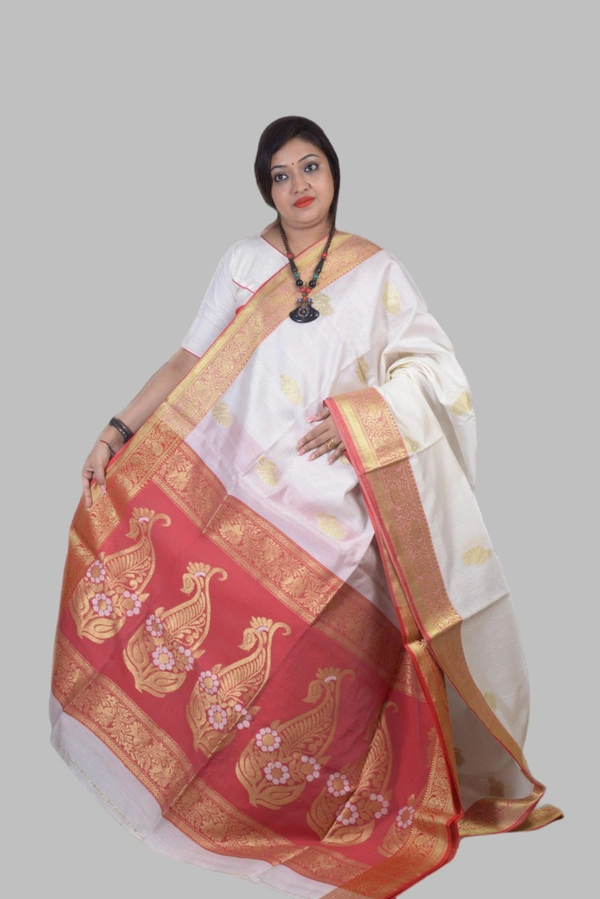 SKU0435 :   Elegant Poly Cotton Saree – Lightweight & Comfortable Daily Wear  - Normal Length 6.3 mtr Plus, White, Buti / Booti, Dry Clean Only, Yes