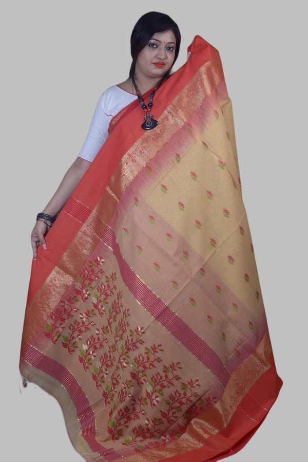 SKU0437 : Elegant Poly Cotton Saree – Lightweight & Comfortable Daily Wear  - Normal Length 6.3 mtr Plus, Tussar, Buti / Booti, Dry Clean Only, Yes