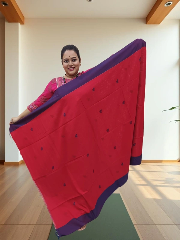 SKU0713 : Pure Khadi Cotton Saree – Handwoven, Lightweight & Breathable Fabric - Hand Wash, Yes