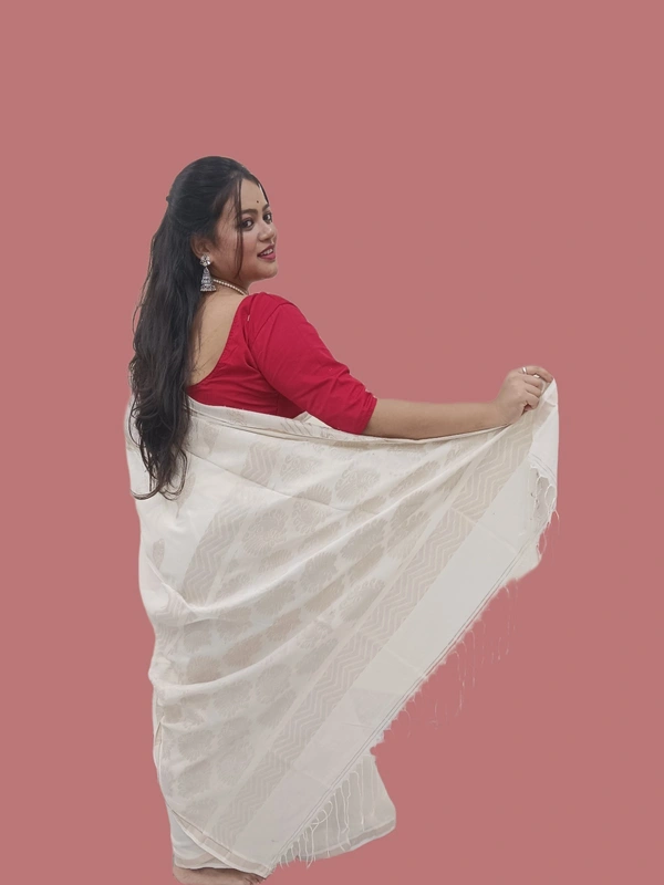 SKU0665 : Pure Khadi Cotton Saree – Handwoven, Lightweight & Breathable Fabric - Hand Wash, Yes
