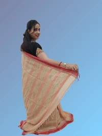 SKU0668 : Pure Khadi Cotton Saree – Handwoven, Lightweight & Breathable Fabric - Hand Wash, Yes