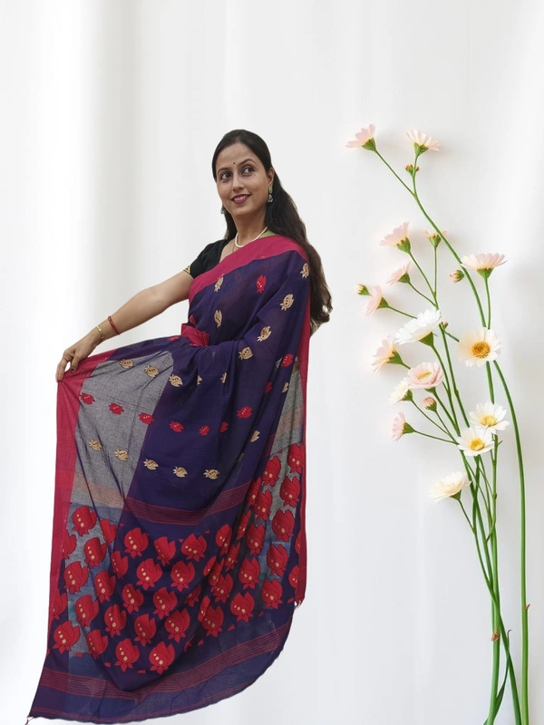 SKU0669 : Pure Khadi Cotton Saree – Handwoven, Lightweight & Breathable Fabric - Hand Wash, Yes
