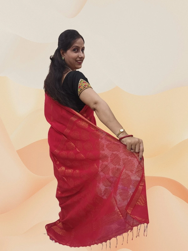 SKU0673 : Pure Khadi Cotton Saree – Handwoven, Lightweight & Breathable Fabric - Hand Wash, Yes