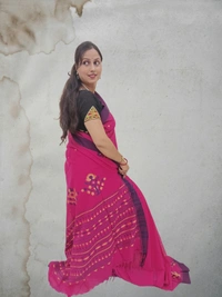 SKU0675 : Pure Khadi Cotton Saree – Handwoven, Lightweight & Breathable Fabric - Hand Wash, Yes