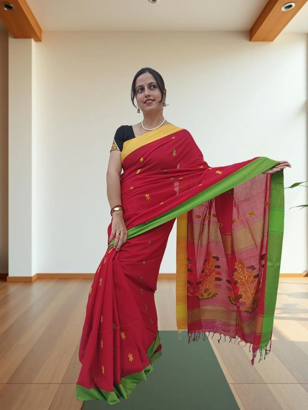 SKU0677 : Pure Khadi Cotton Saree – Handwoven, Lightweight & Breathable Fabric - Hand Wash, Yes
