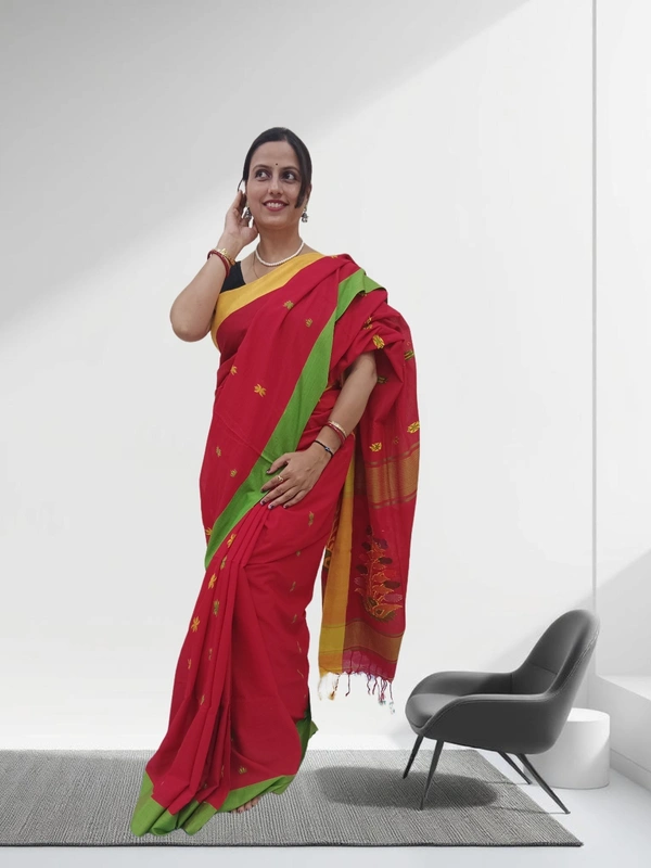SKU0677 : Pure Khadi Cotton Saree – Handwoven, Lightweight & Breathable Fabric - Hand Wash, Yes