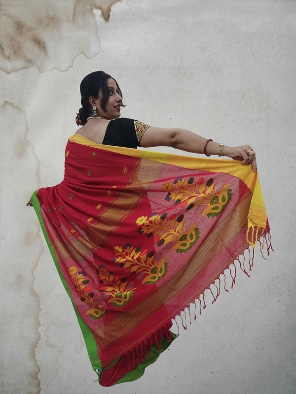 SKU0677 : Pure Khadi Cotton Saree – Handwoven, Lightweight & Breathable Fabric - Hand Wash, Yes
