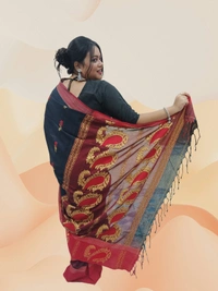 SKU0679 : Pure Khadi Cotton Saree – Handwoven, Lightweight & Breathable Fabric - Hand Wash, Yes