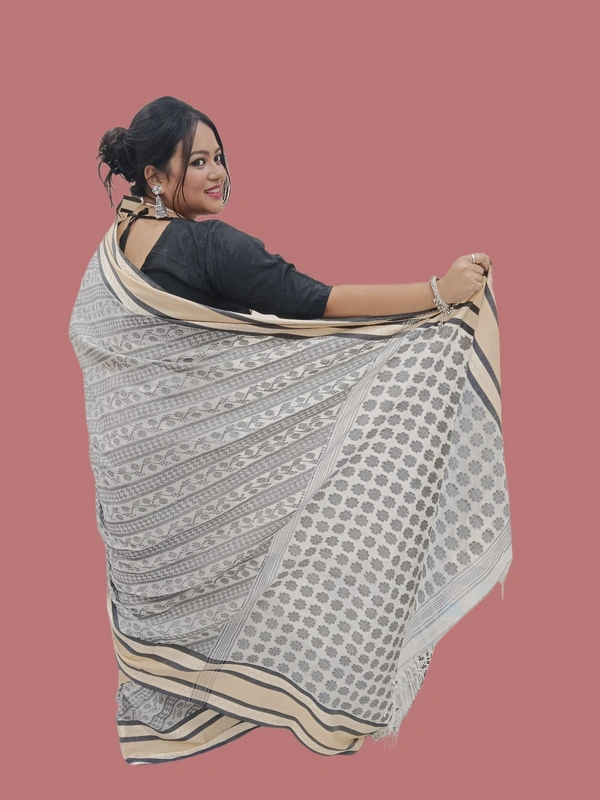 SKU0681 : Pure Khadi Cotton Saree – Handwoven, Lightweight & Breathable Fabric - Hand Wash, Yes