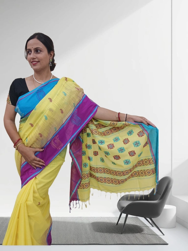 SKU0682 : Pure Khadi Cotton Saree – Handwoven, Lightweight & Breathable Fabric - Hand Wash, Yes