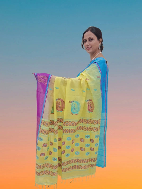 SKU0682 : Pure Khadi Cotton Saree – Handwoven, Lightweight & Breathable Fabric - Hand Wash, Yes