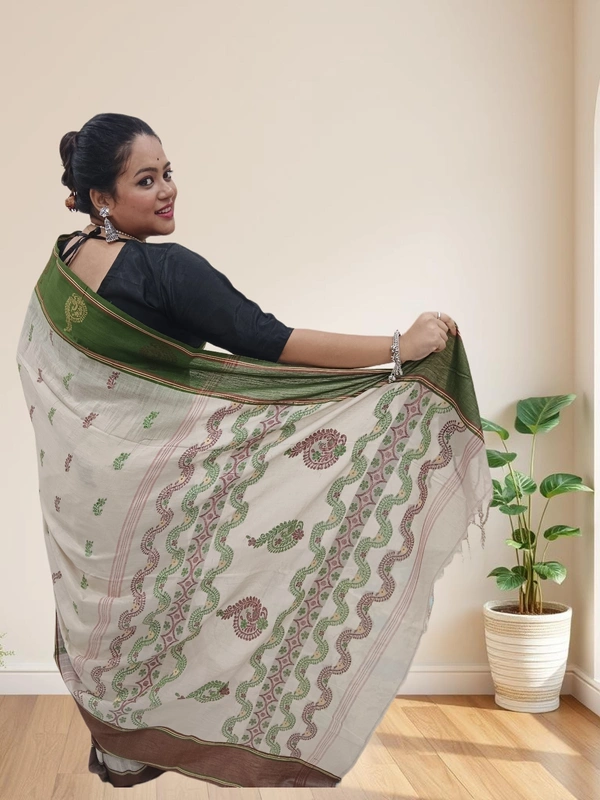 SKU0685 : Pure Khadi Cotton Saree – Handwoven, Lightweight & Breathable Fabric - Hand Wash, Yes