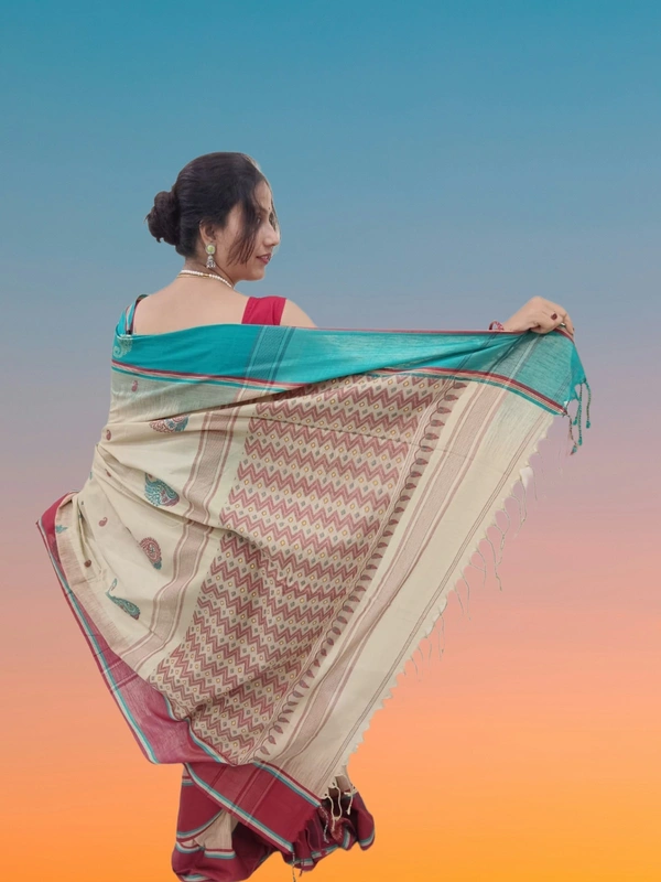 SKU0714 : Pure Khadi Cotton Saree – Handwoven, Lightweight & Breathable Fabric - Hand Wash, Yes