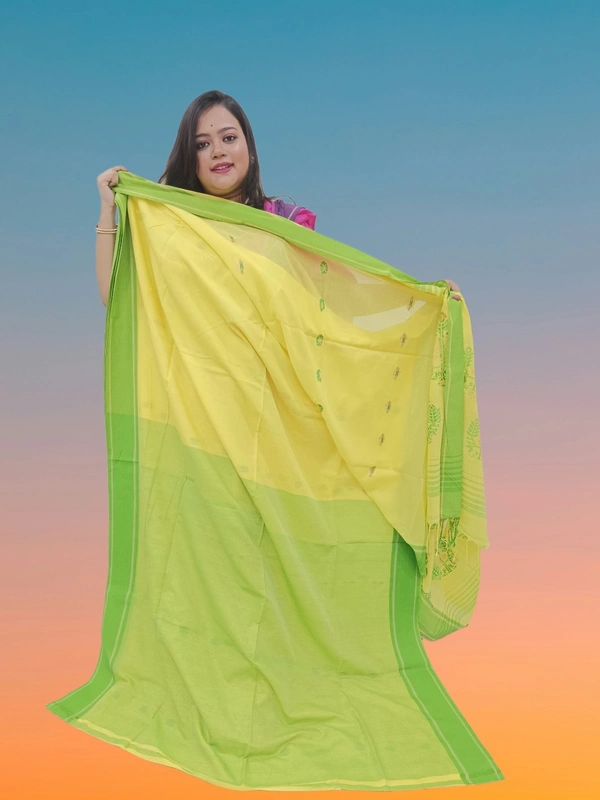 SKU0695 : Pure Khadi Cotton Saree – Handwoven, Lightweight & Breathable Fabric - Hand Wash, Yes