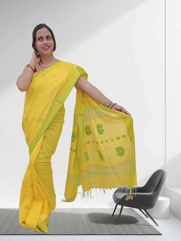 SKU0698 : Pure Khadi Cotton Saree – Handwoven, Lightweight & Breathable Fabric - Hand Wash, Yes