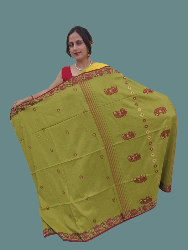 SKU0699 : Pure Khadi Cotton Saree – Handwoven, Lightweight & Breathable Fabric - Hand Wash, Yes