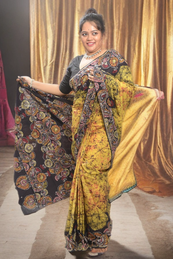 SKU0348 :    Khadi Cotton Wax Batik Saree – Handcrafted, Lightweight & Breathable  - Buti / Booti, Batik Print, All, Yes