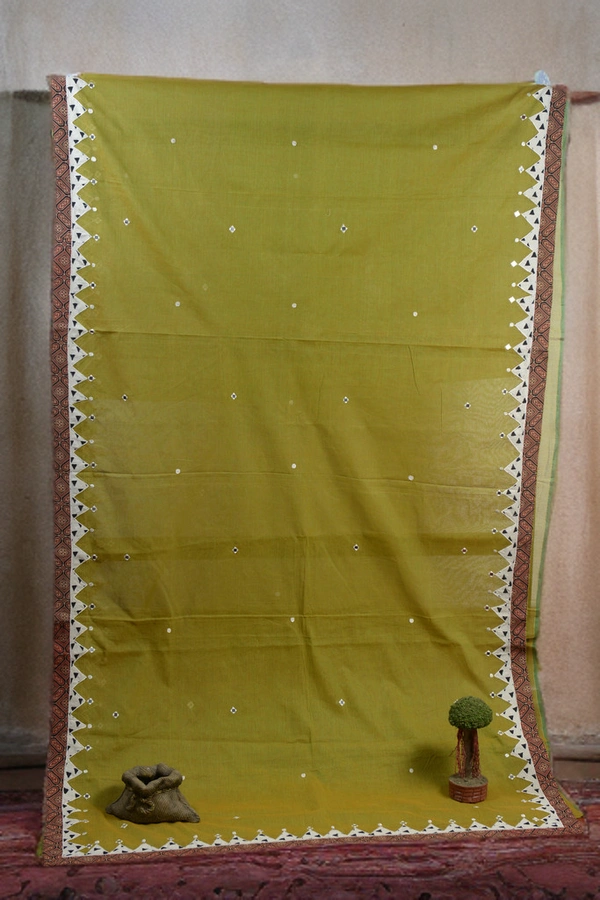 SKU0377 : Pure  Cotton Saree – Handwoven, Lightweight & Breathable Fabric  | Applic Border  - Geometric, Dry Clean Only, Yes