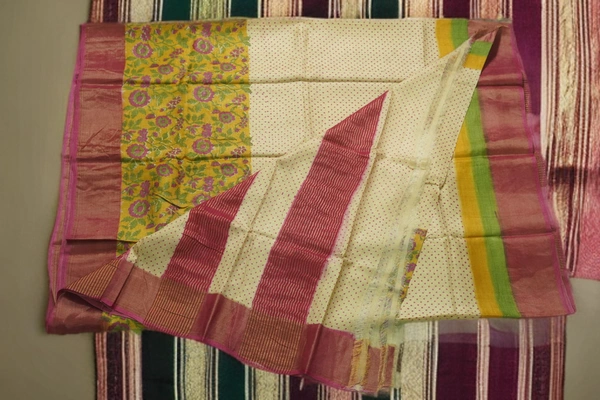 SKU0721 : Pure Silk Saree – Handwoven Bengal Traditional | Table dye | Block printing - Dry Clean Only, Yes